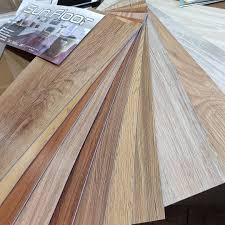 کفپوش تایلی لمینتی درجه یک با ضمانت ۸ سال